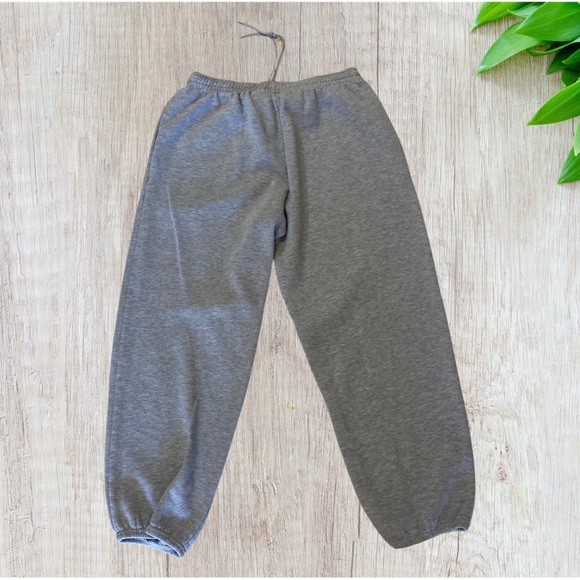 3/$25 || Comfy Grey Sweatpants - Picture 4 of 4